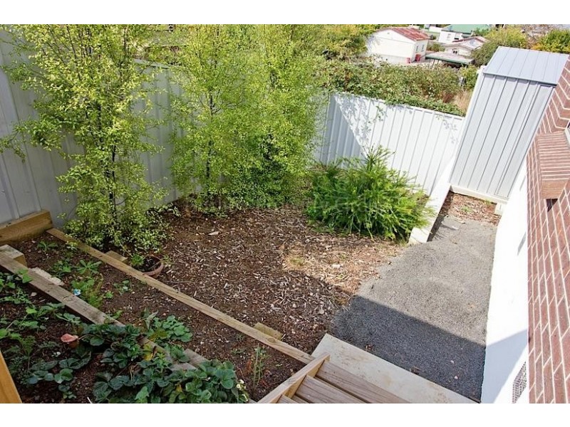 2/11a Duke Street, West Launceston TAS 7250