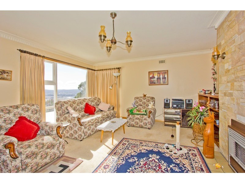 18 Coniston Place, Trevallyn TAS 7250
