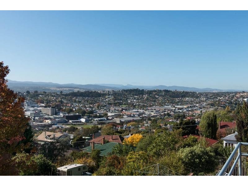 16 Wyett Street, West Launceston TAS 7250