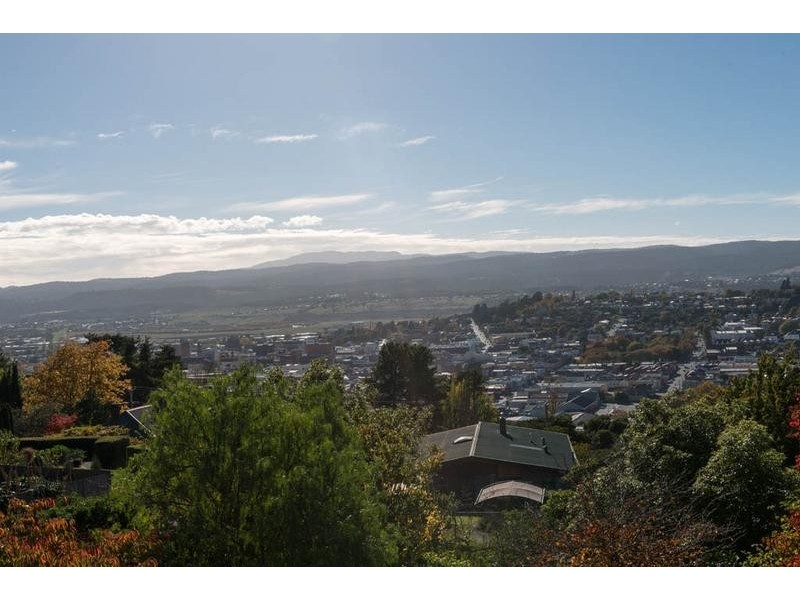 16 Wyett Street, West Launceston TAS 7250