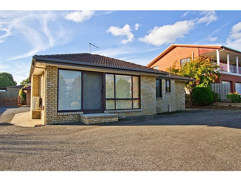 1/44 Country Club Avenue, Prospect TAS 7250