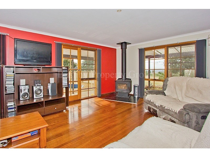 32 Five Acre Row South, Westbury TAS 7303