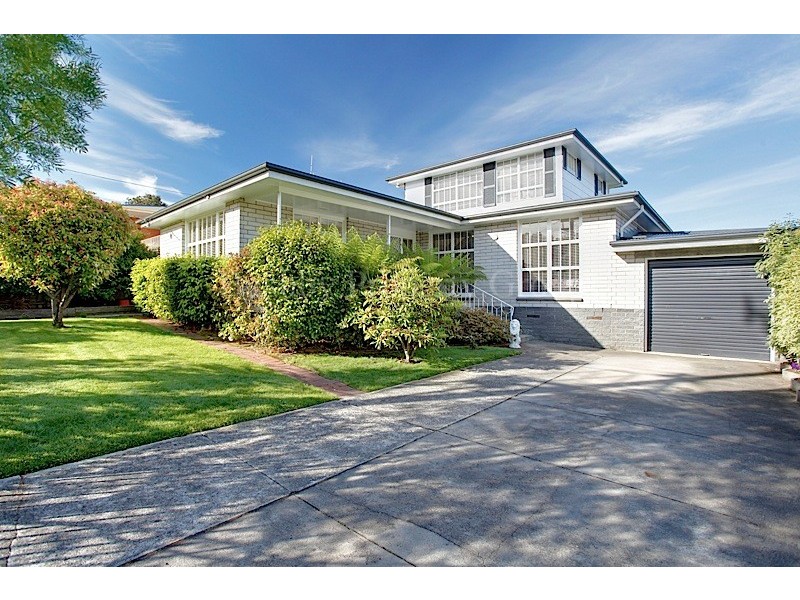 15 Chifley Street, Kings Meadows TAS 7249
