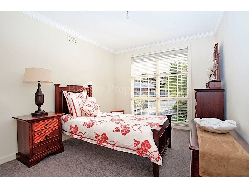 15 Chifley Street, Kings Meadows TAS 7249