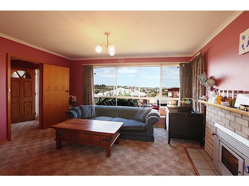26 Bond Street, Kings Meadows TAS 7249