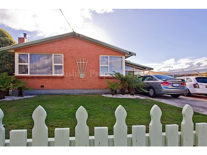 69 Paringa Avenue, Newnham TAS 7248