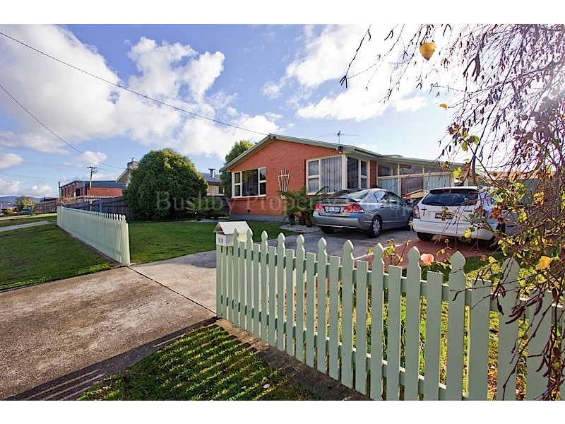 69 Paringa Avenue, Newnham TAS 7248