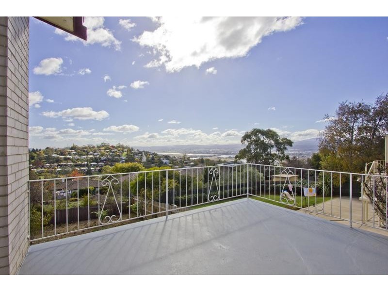 18 Coniston Place, Trevallyn TAS 7250
