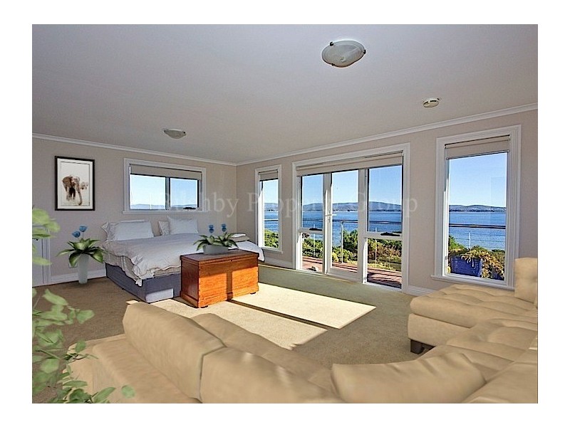 14 Lagoon Beach Road, Low Head TAS 7253