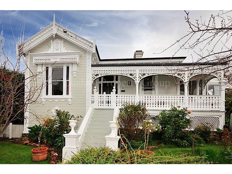 33 Bain Terrace, Trevallyn TAS 7250