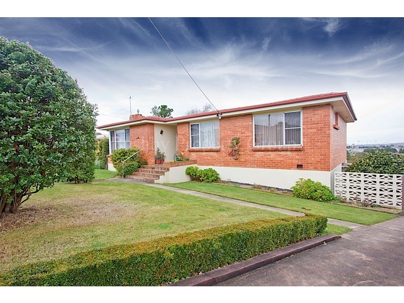 28 Parua Road, Newnham TAS 7248
