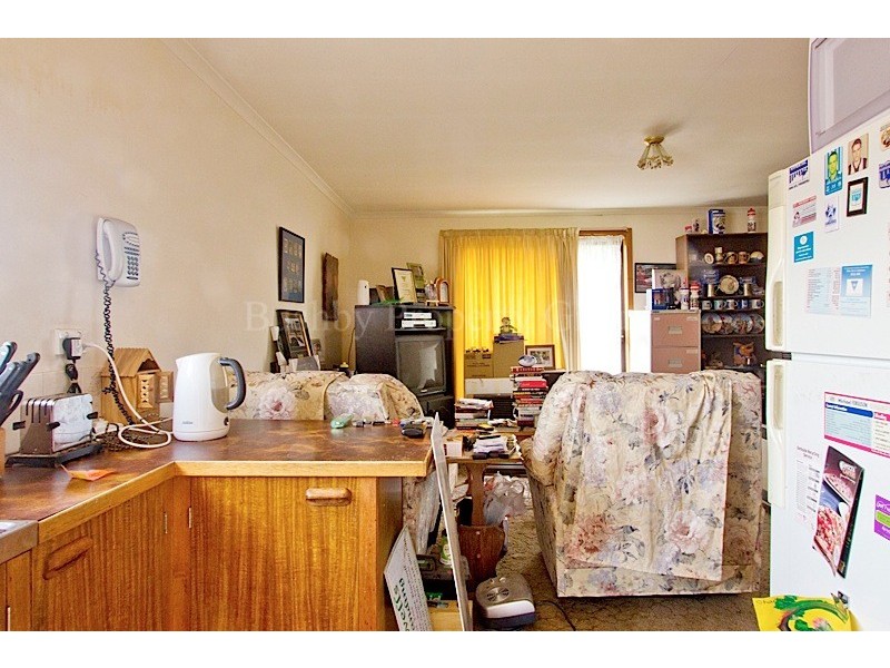 1/4 Bill Grove, Mowbray TAS 7248
