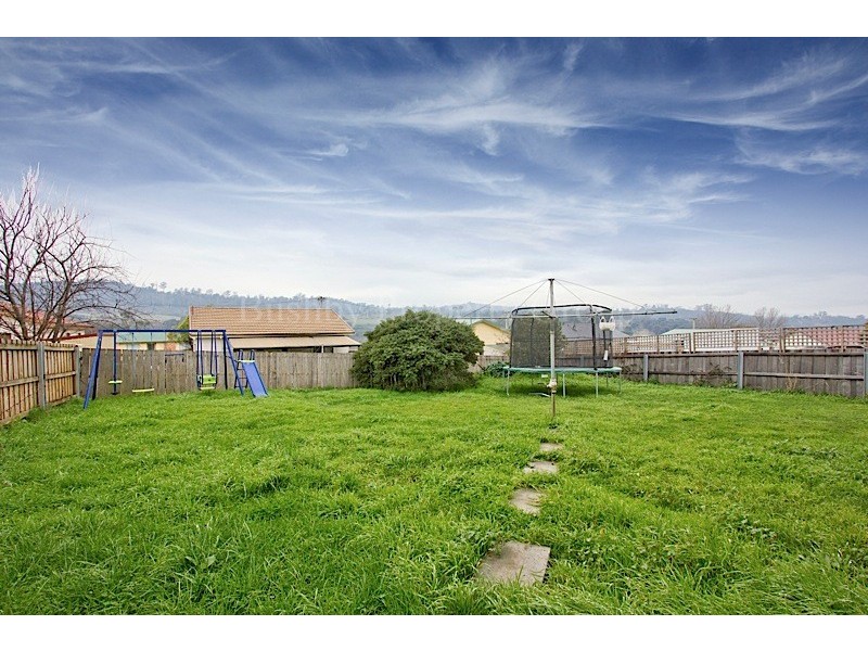 17 Sturt Street, Mayfield TAS 7248