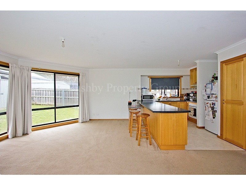 20 Bethune Place, Newnham TAS 7248