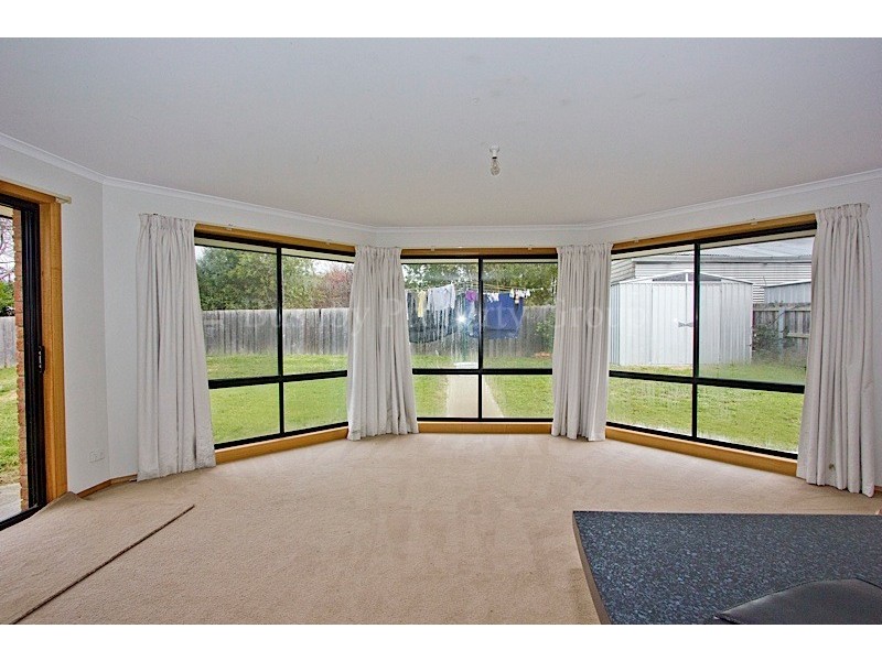 20 Bethune Place, Newnham TAS 7248