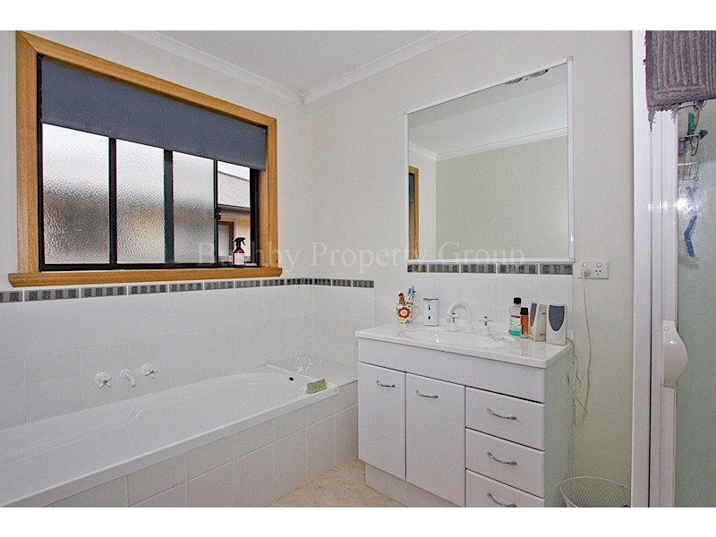 20 Bethune Place, Newnham TAS 7248
