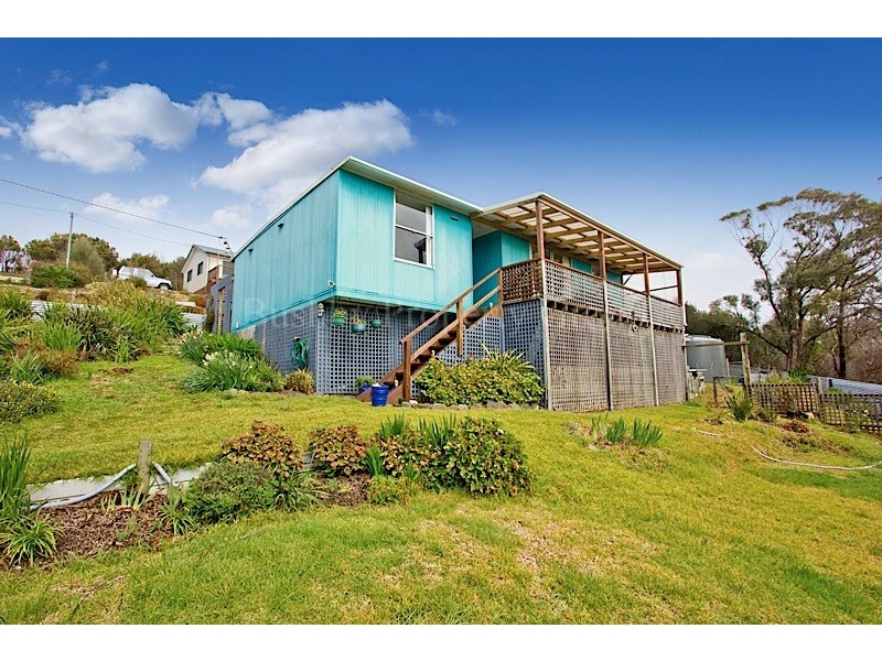 10 Henry Street, Lulworth TAS 7252