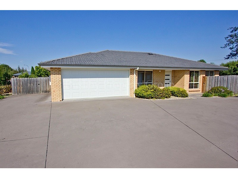 1/4 Bethune Place, Newnham TAS 7248