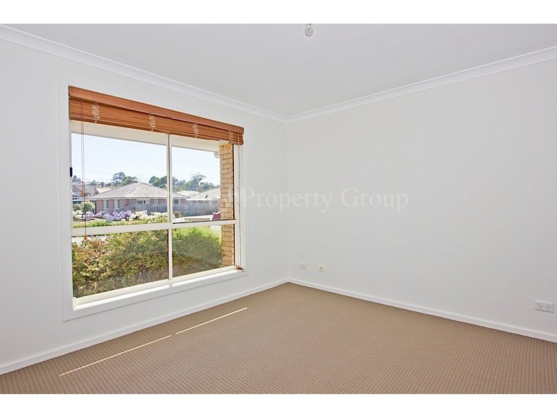 1/4 Bethune Place, Newnham TAS 7248