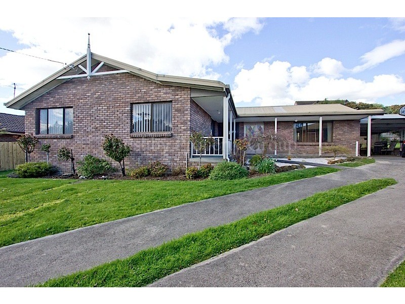 13 Belmont Court, Newnham TAS 7248
