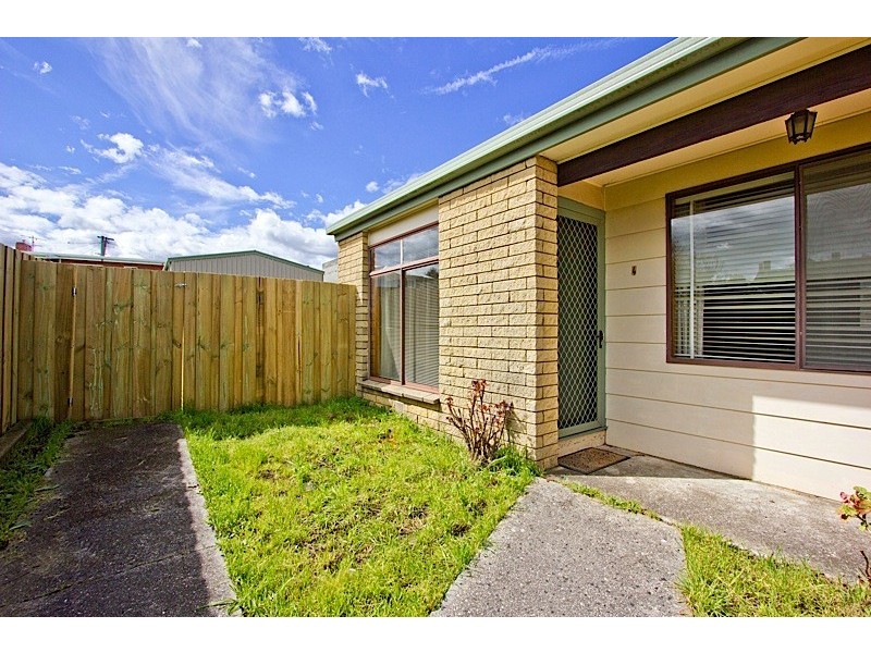 4/36a Georgetown Road, Newnham TAS 7248