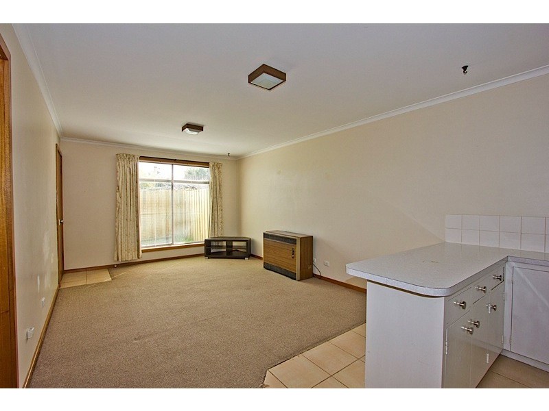 4/36a Georgetown Road, Newnham TAS 7248