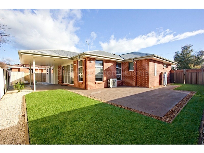 2/77a William Street, Westbury TAS 7303