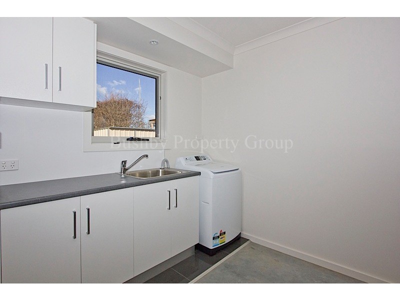 2/77a William Street, Westbury TAS 7303