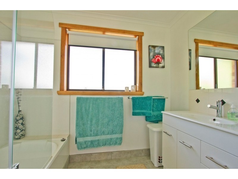 71 Viewbank Road, Newnham TAS 7248