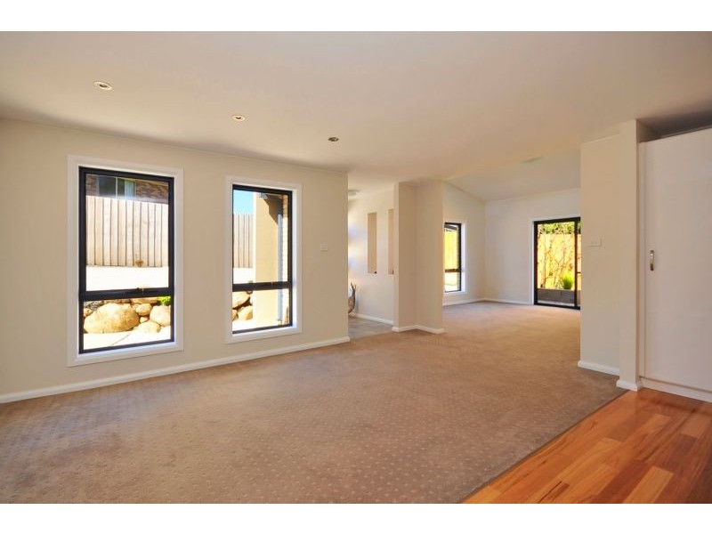 2/5 Owen Place, Summerhill TAS 7250