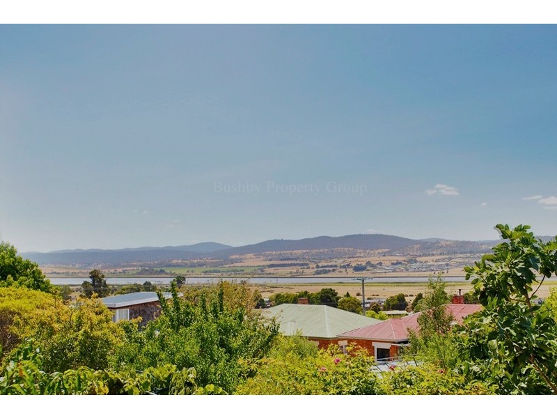 2/85 Riverside Drive, Riverside TAS 7250