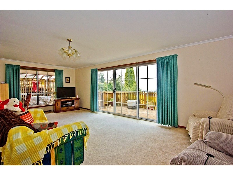 2/2 Andrea Place, Riverside TAS 7250