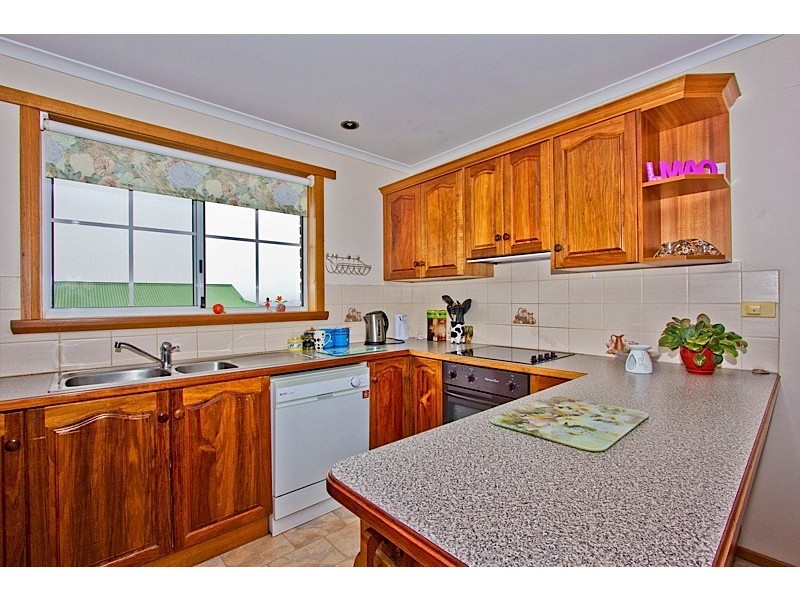 2/2 Andrea Place, Riverside TAS 7250