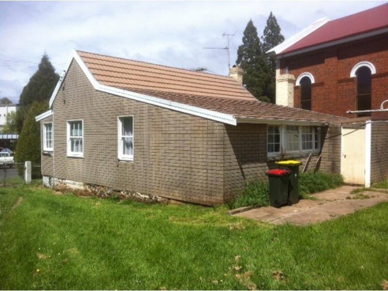 11 West Parade, Deloraine TAS 7304