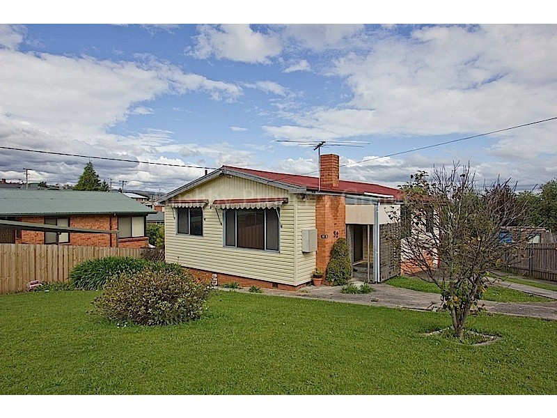 32 Kennedy Street, Newnham TAS 7248