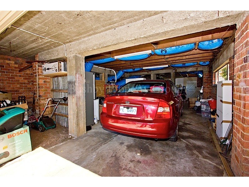 11 Cue Street, Youngtown TAS 7249