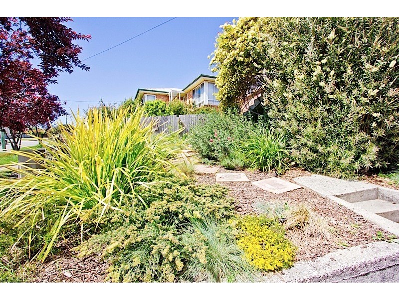 11 Cue Street, Youngtown TAS 7249