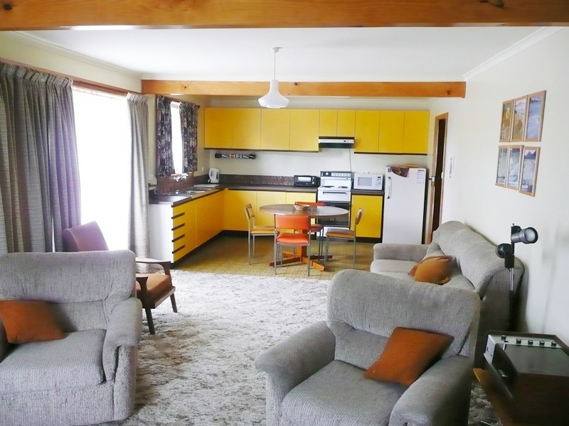 174 Main Road, Binalong Bay TAS 7216