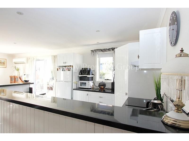 2/247 Peel Street West, Summerhill TAS 7250