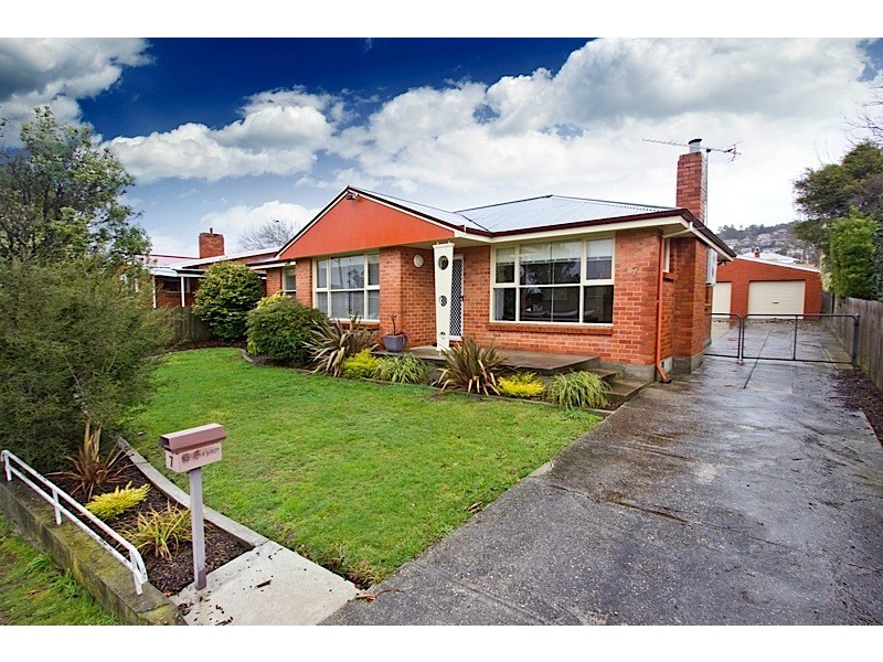 7 Farmer Street, Riverside TAS 7250