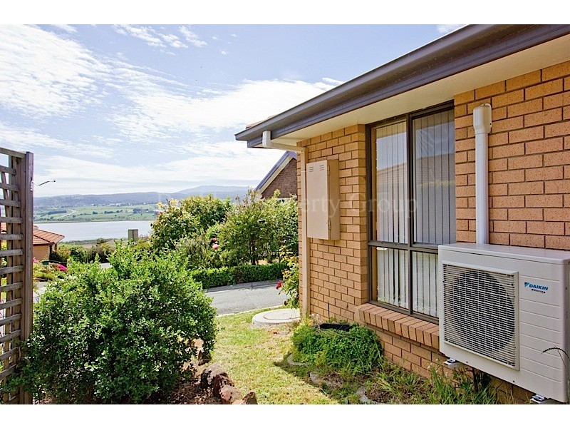 2 Winifred Circle, Riverside TAS 7250