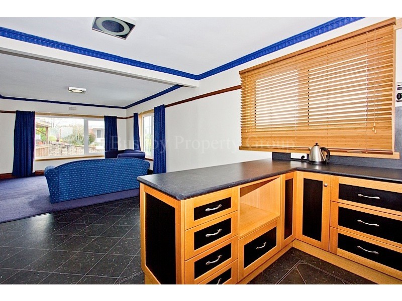 42 Clare Street, Mowbray TAS 7248