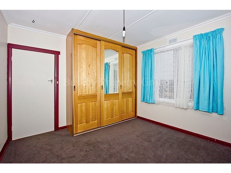 42 Clare Street, Mowbray TAS 7248