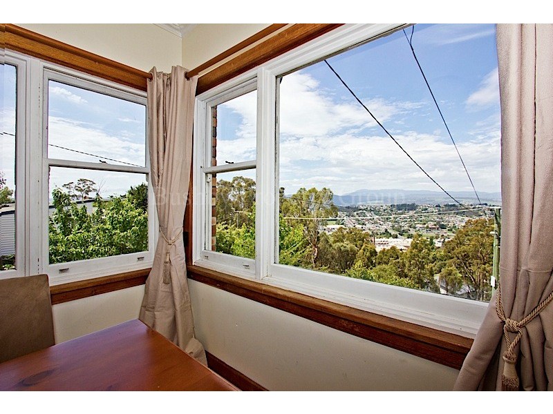 36 Salisbury Crescent, West Launceston TAS 7250