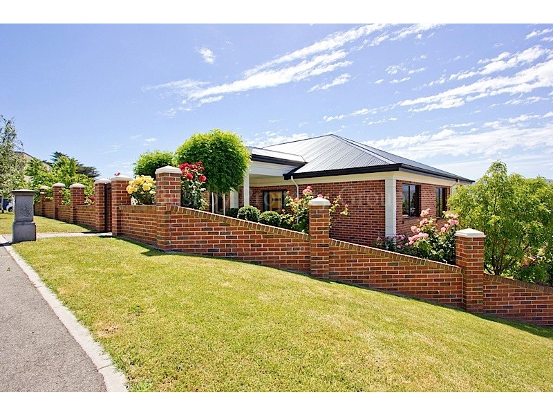 2 Harrison Way, Newstead TAS 7250