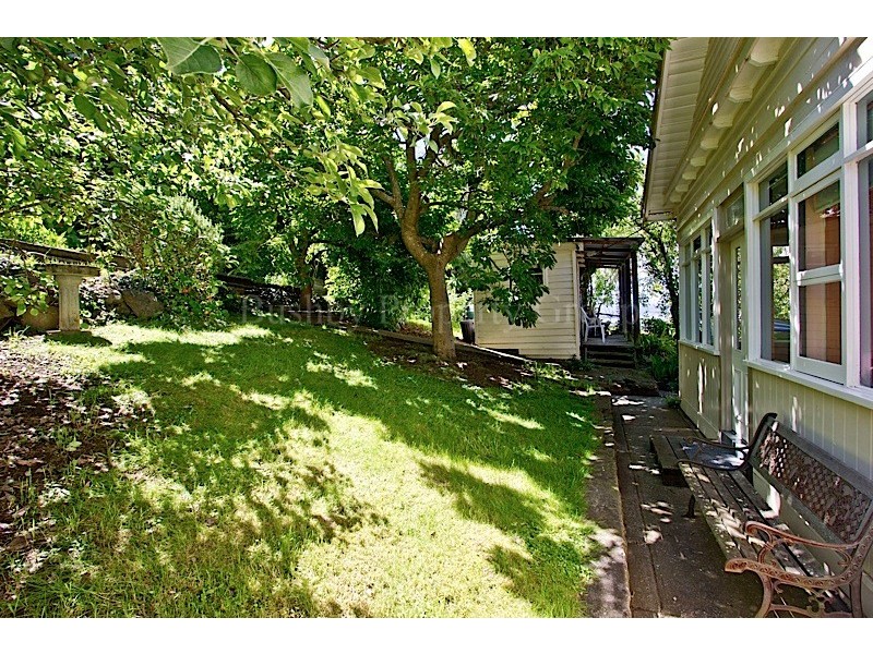 8 South Esk Road, Trevallyn TAS 7250