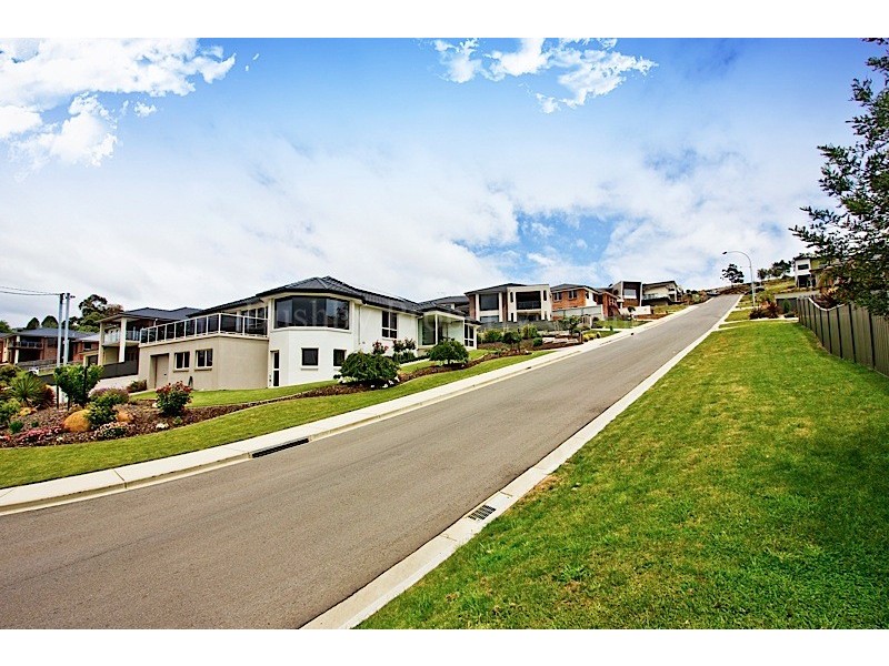 12 Heritage Rise, Riverside TAS 7250