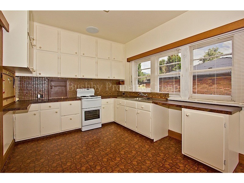 14 Broadview Crescent, Trevallyn TAS 7250