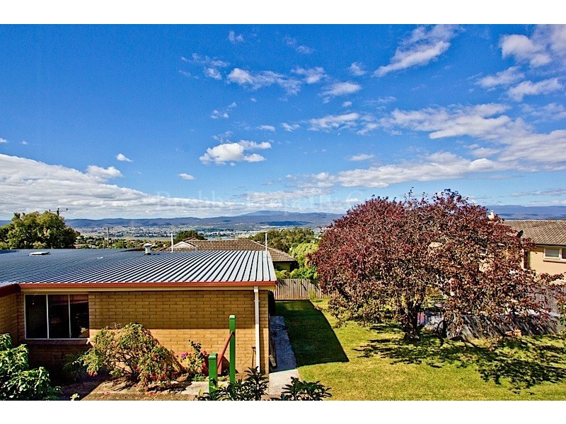 11 Coulter Street, Trevallyn TAS 7250