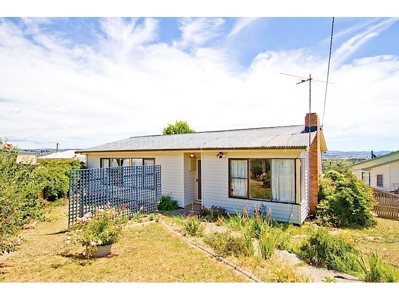 16 Humphrey Street, Waverley TAS 7250